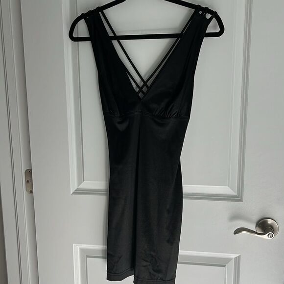 Tower Body-con Slip Style Crisscross Back Vintage Hollywood - Picture 4 of 8